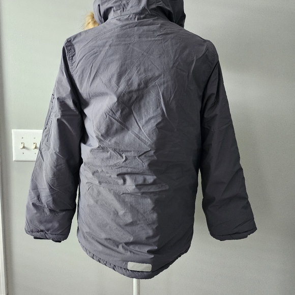 Euc winter coat with fur hood - Picture 7 of 7